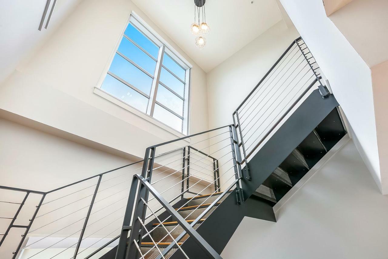 Modern Condos Close To City Attractions Ню Орлиънс Екстериор снимка